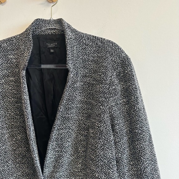 Talbots Black and White Blazer - Picture 6 of 12